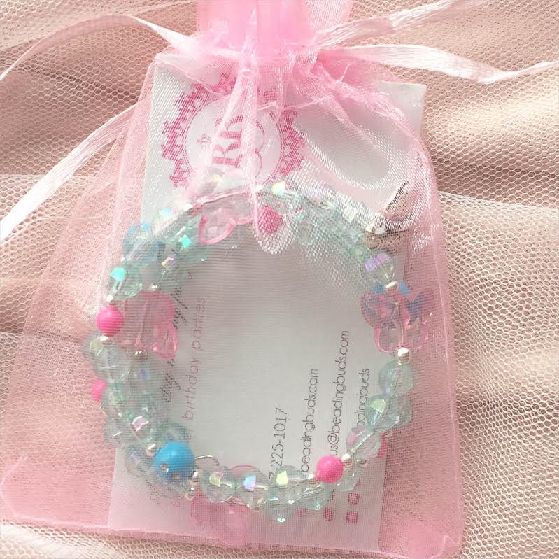 Virtual jewelry making birthday party for girls, Vaughan, Ontario.
