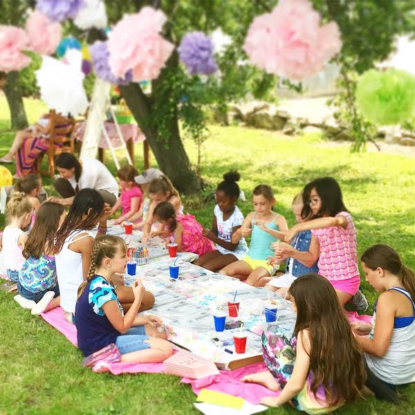 Outdoor Beading Buds jewellery making birthday party for girls ages 6, 7, 8, 9 and up.