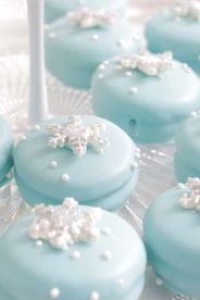 frozen cookies blue with snowflakes beading buds birthday party